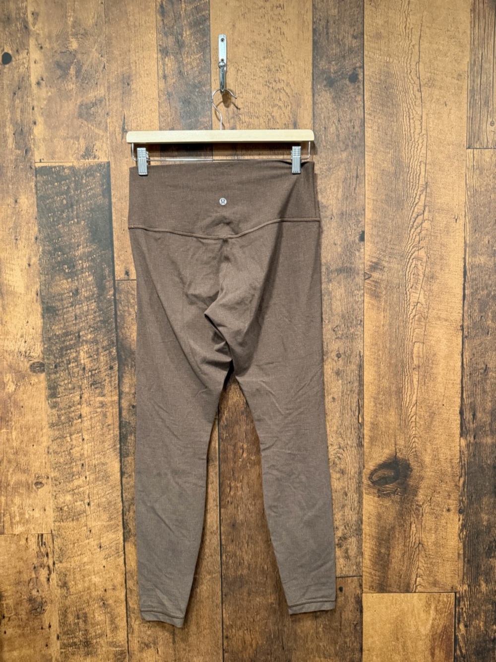 Lululemon Align High-Rise Pant 28"
Diamond Texture Print Taupetastic sz 10 EUC - Picture 3 of 6